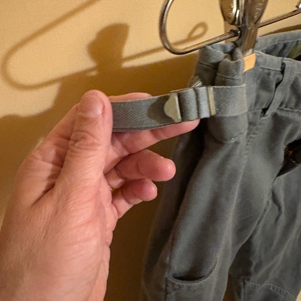 LAST CHANCE | Da-Nang olive green embroidered Y2K cargo-style pants - Picture 7 of 12